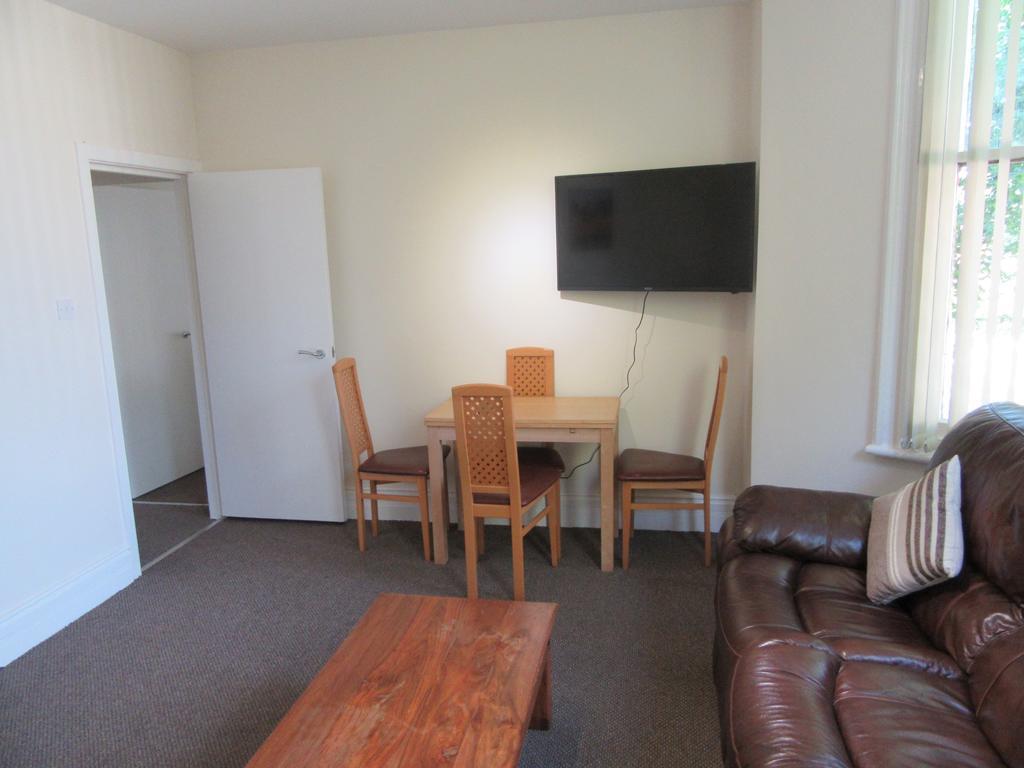 No 4 - Large 2 Bed Near Sefton Park And Lark Lane Apartamento Liverpool Exterior foto